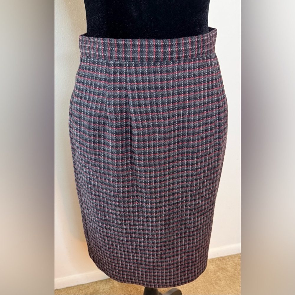 Vintage Briggs wool blend preppy classic gray red plaid high waist skirt 6P EUC - Picture 7 of 10